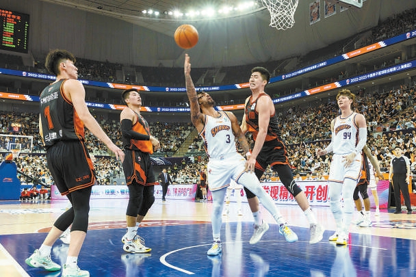 例如将发球 例如将发球